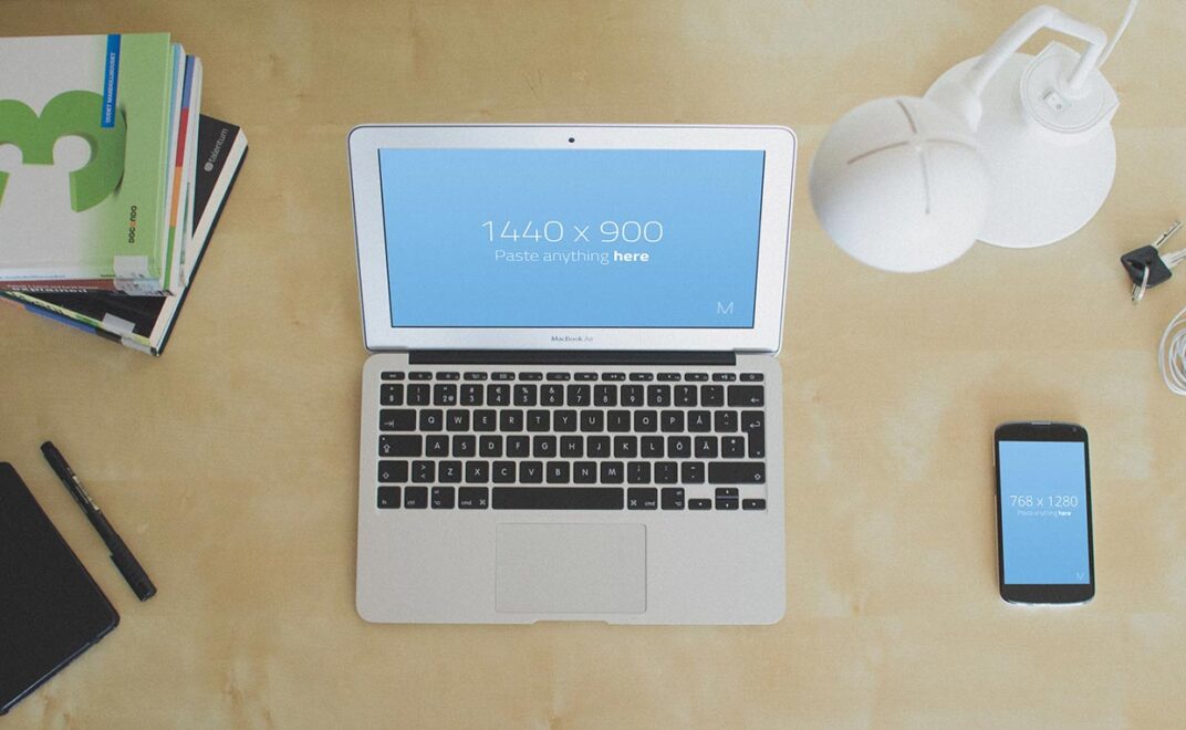 Set of Hero Image MacBook Mockups - Mockup World